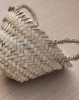 Petit panier ARTIZAN rond en feuille de palmier avec anses tressées