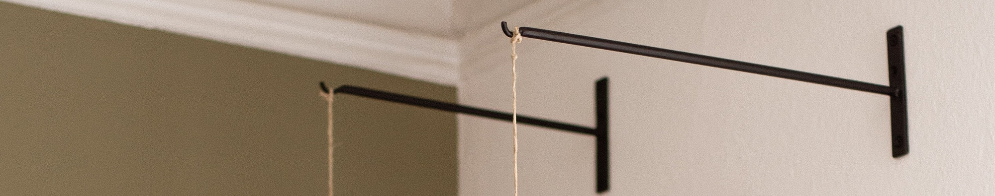 Potence murale en métal artisanal, idéale pour suspension de lampe décorative