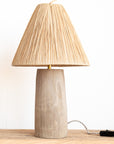 Lampe à poser TANA bois et raphia conique en intérieur naturel bohème – Cosydar