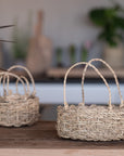 Ensemble de petites corbeilles en corde de palmier de différentes tailles