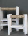 Petit tabouret en bois peint en blanc