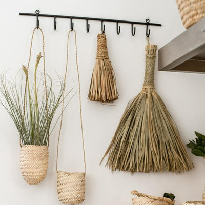 HARI Wall-Mounted Coat Rack - 5 or 8 Hooks