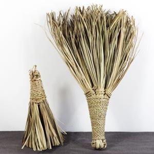 Broom in palm leaves, L
