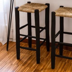 Tabouret de bar en bois peint en noir