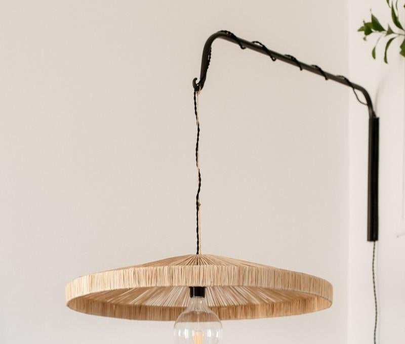 Supports et Crochets Muraux Artisanaux – Patères &amp; Potences en Métal