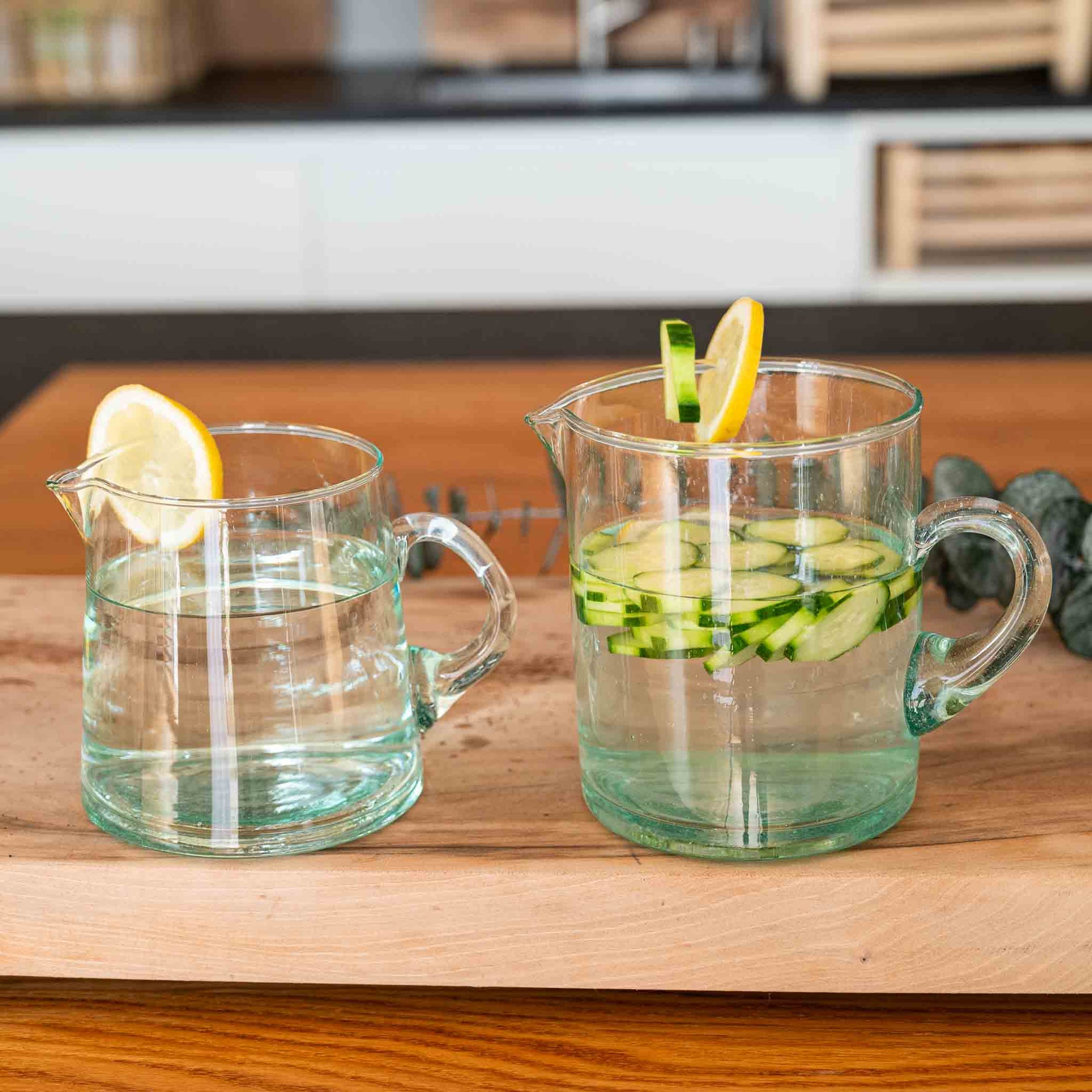 Carafe en Verre Recyclé BELDI avec Anse Soufflée à la Bouche - COSYDAR