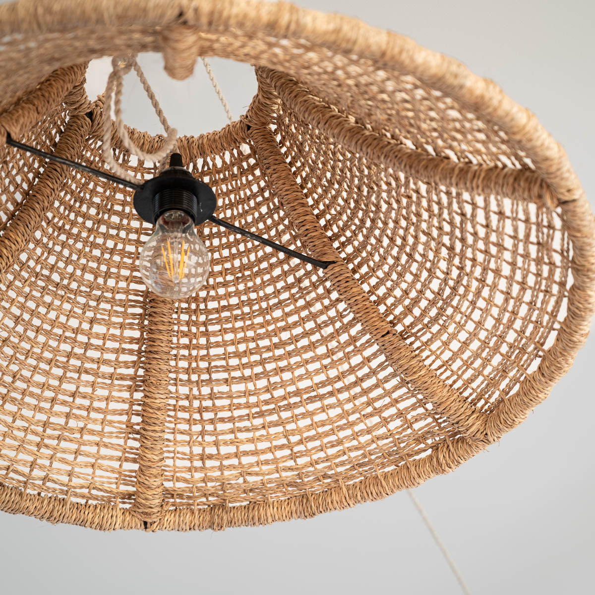 Détail du tressage de la suspension SUNA