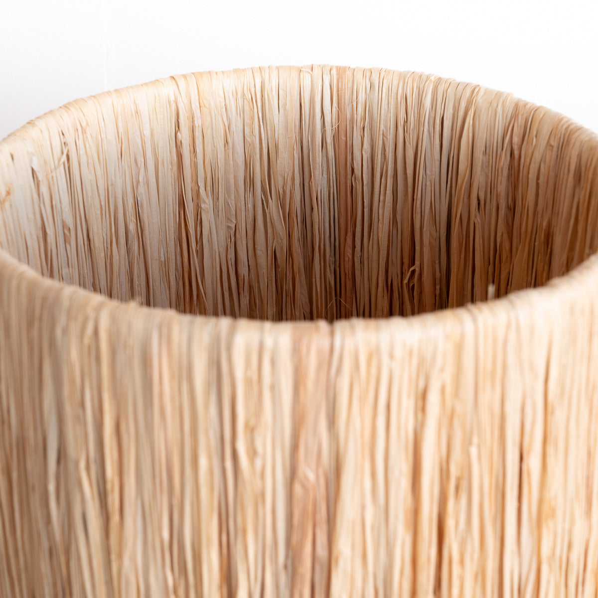 Abat-jour raphia naturel filé cylindrique lampe de table TANA SCULPT – texture artisanale Cosydar