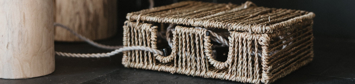 Boîte cache câbles en bois pour installation luminaire bohème