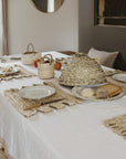 Cloche alimentaire en fibre naturelle table dressée Cosydar
