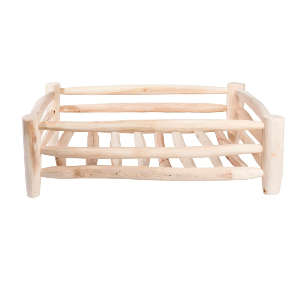 Egouttoir artisanal en bois brut sur fond blanc