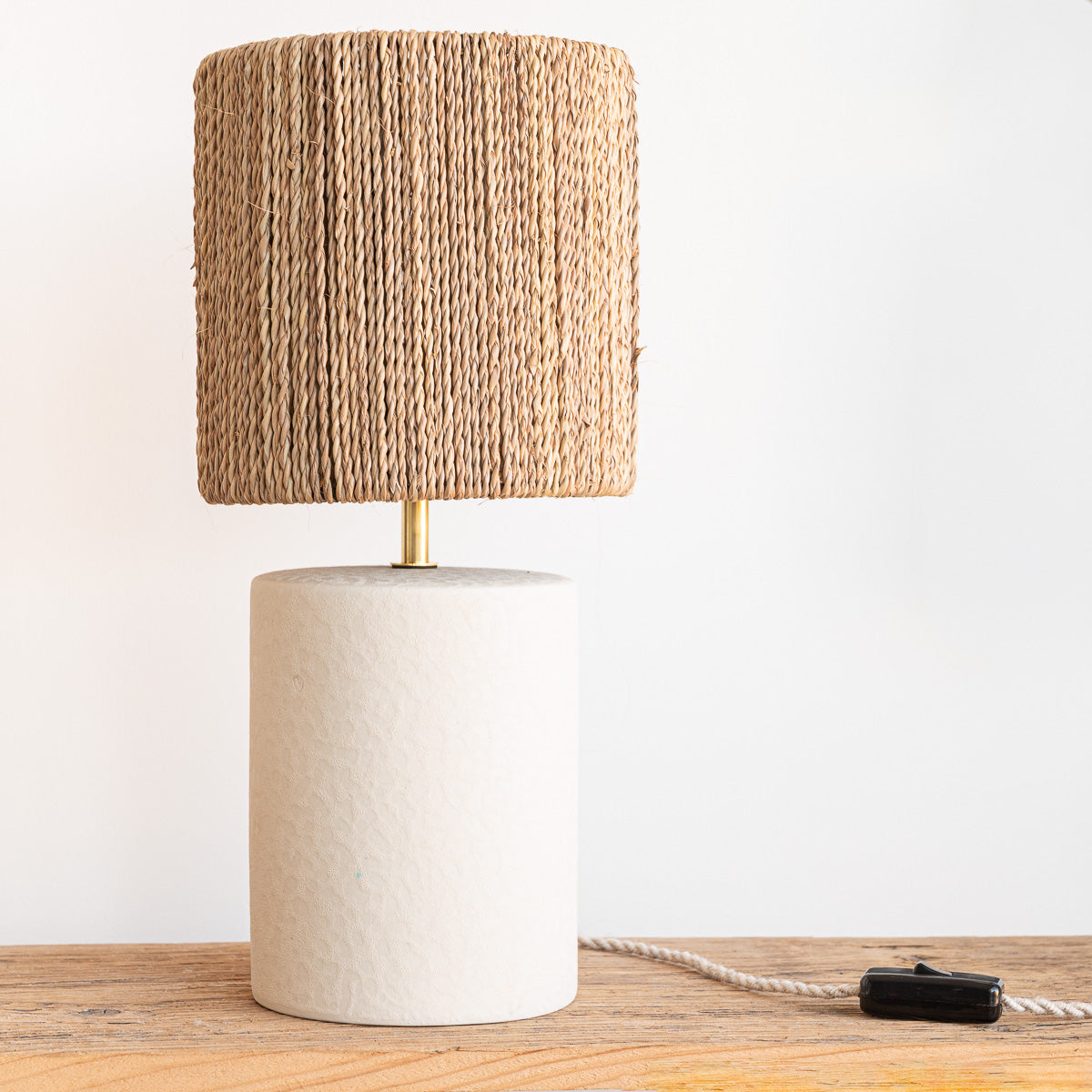 Lampe de chevet KANO grès blanc corde palmier – atmosphère cosy tamisée – Cosydar