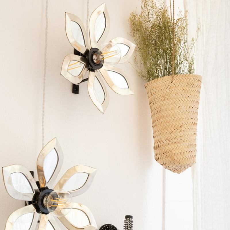 Applique Murale en Maillechort Miroir mise en situation dans une SDB