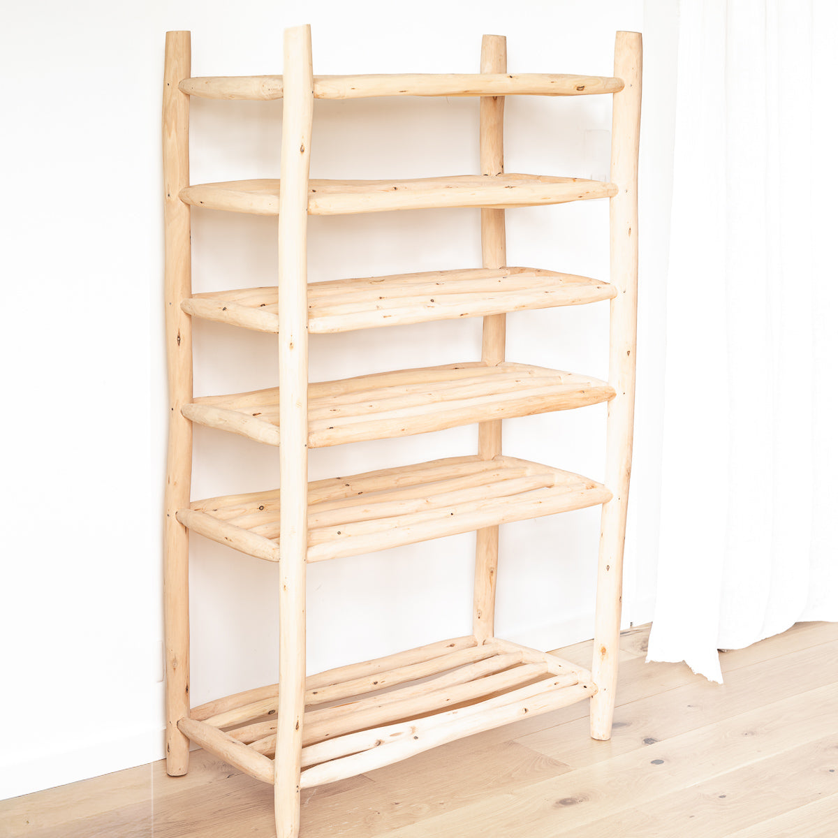 Étagère bois massif brut 6 niveaux vue de face — Cosydar-Déco