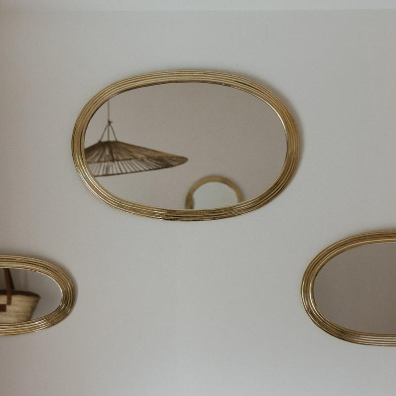 Miroir ovale laiton doré KATAC large bordure artisanale - COSYDAR