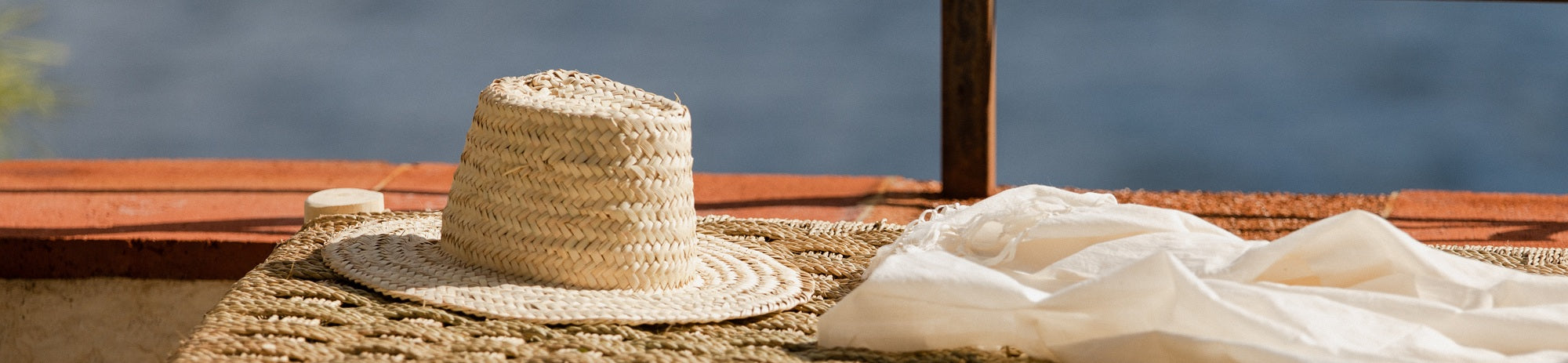 Objets de décoration en fibres naturelles tressées, inspiration artisanale et décoration naturelle