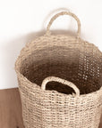Détail du tressage en corde de palmier du panier à linge ZEN