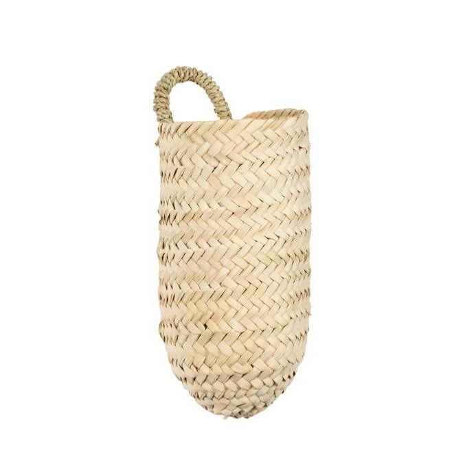 Panier mural JUK M en feuille de palmier tressée à accrocher, vue d'ensemble – COSYDAR