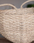 Panier avec anses tressé en corde de palmier. détail du tressage- Gamme Zen de Cosydar