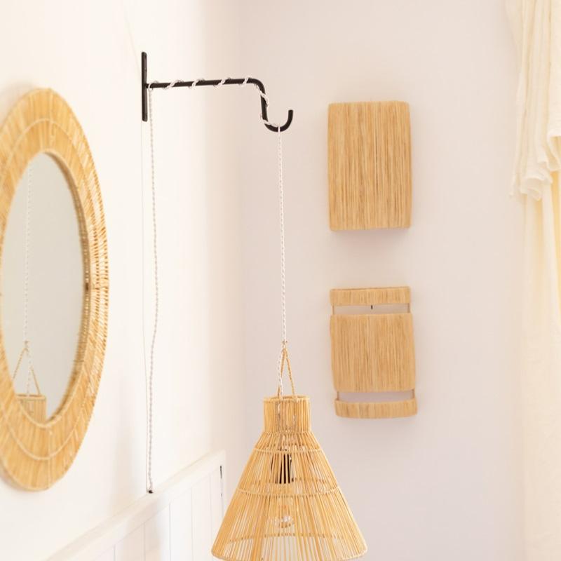 Potence murale noire 22 cm pour suspension dans une chambre