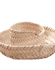 Petite corbeille en feuille de palmier - sur fond blanc