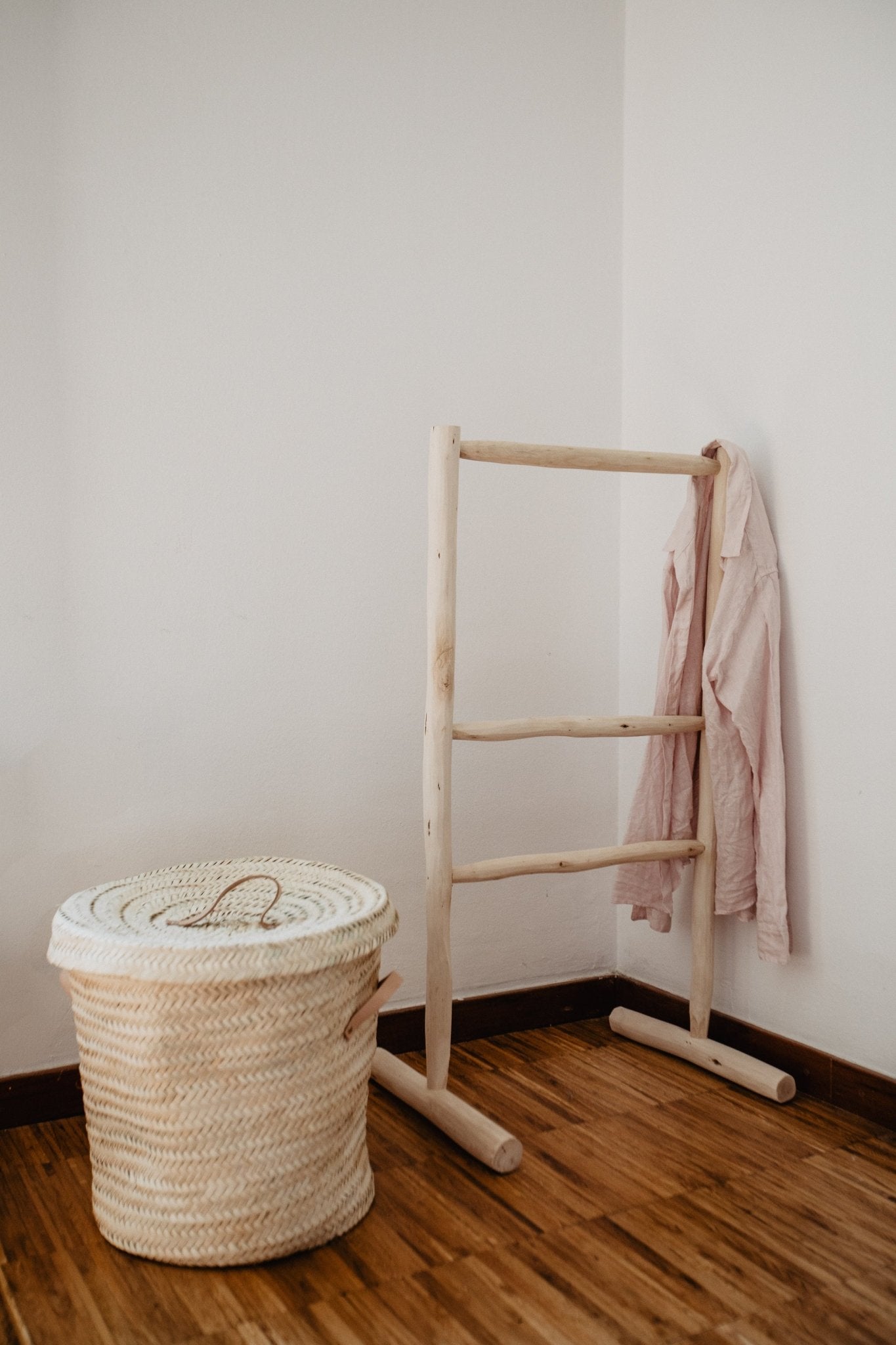 Porte Vêtements en Bois Naturel - COSYDAR