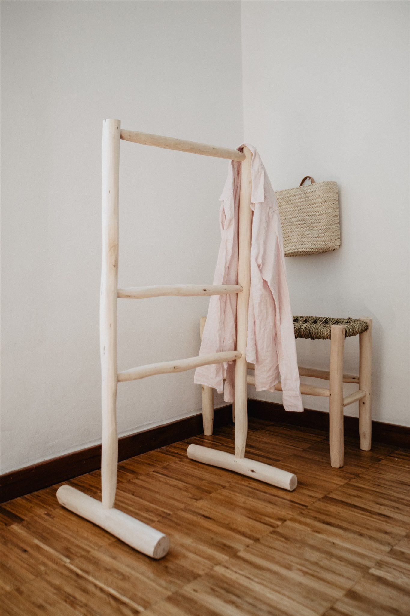 Porte Vêtements en Bois Naturel - COSYDAR