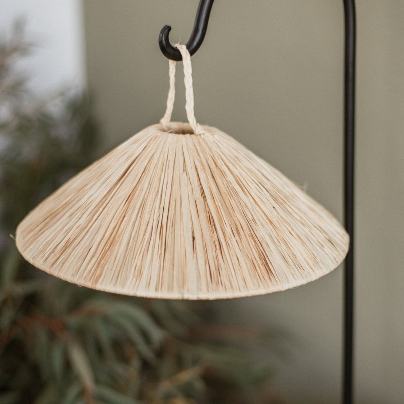 Suspension luminaire tressée en Raphia naturel -  forme PARASOL d 28cm - COSYDAR