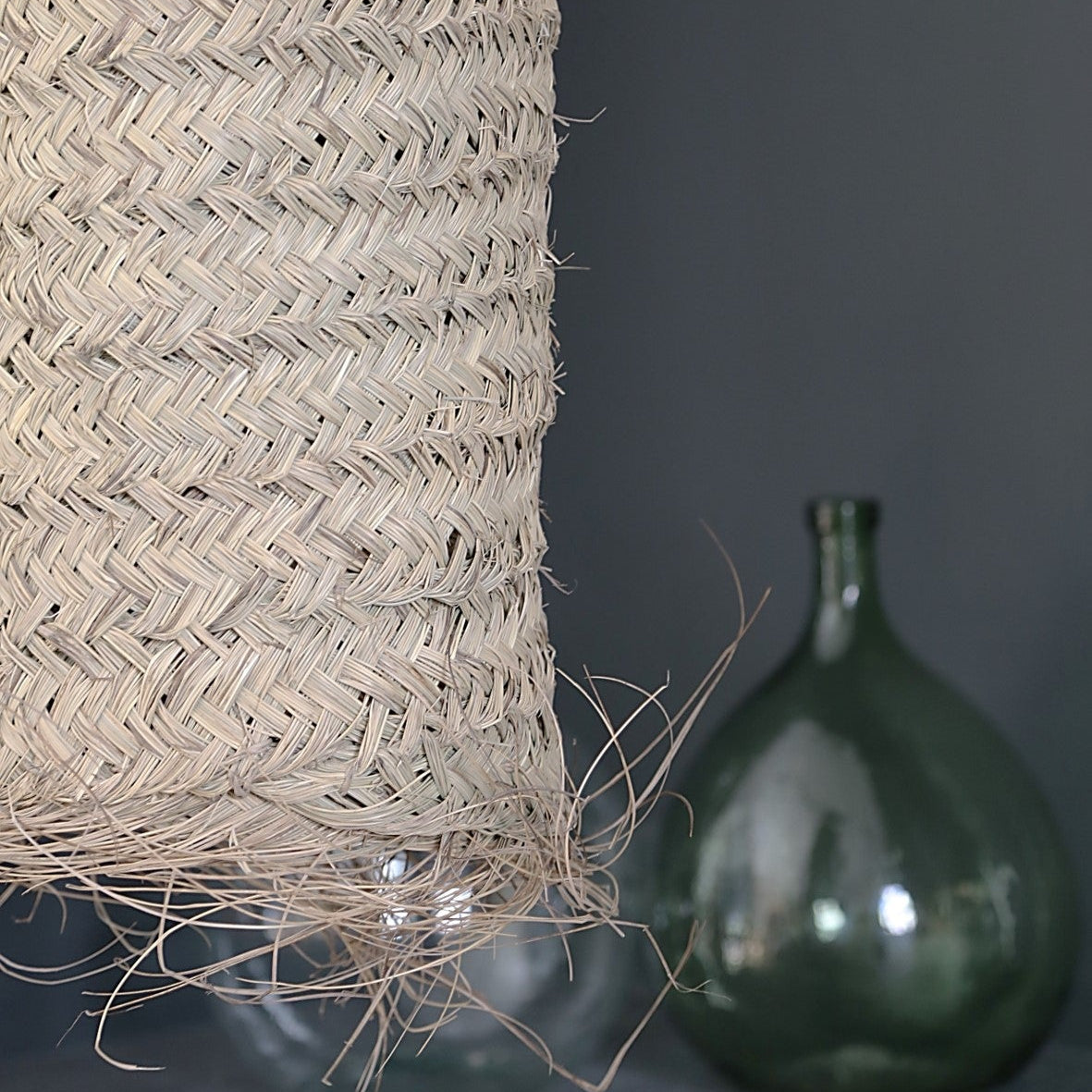 Détail du tressage de la Suspension tressé en fibre naturelle 60cm COSYDAR